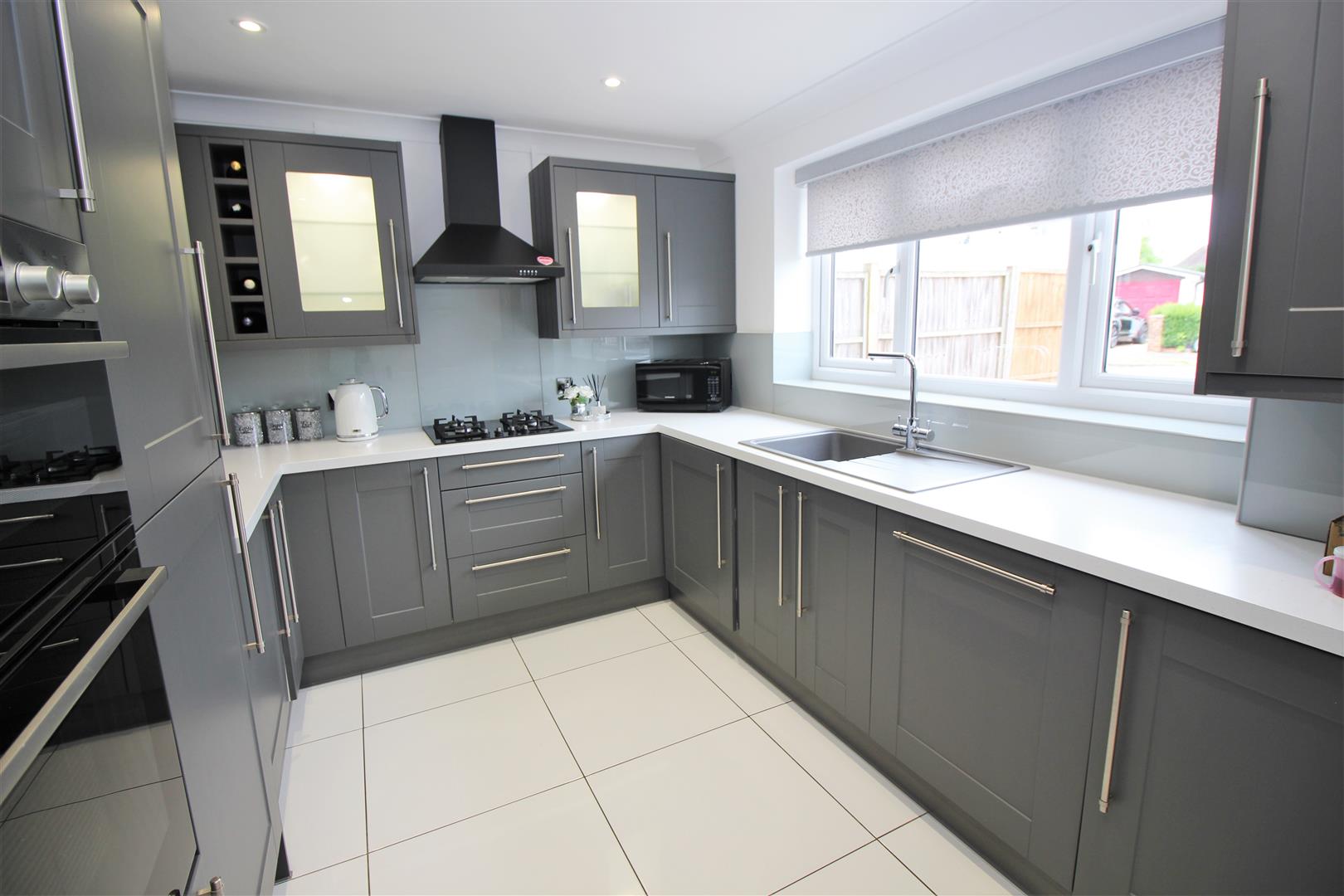 3 bed property in Riley Road, Reading